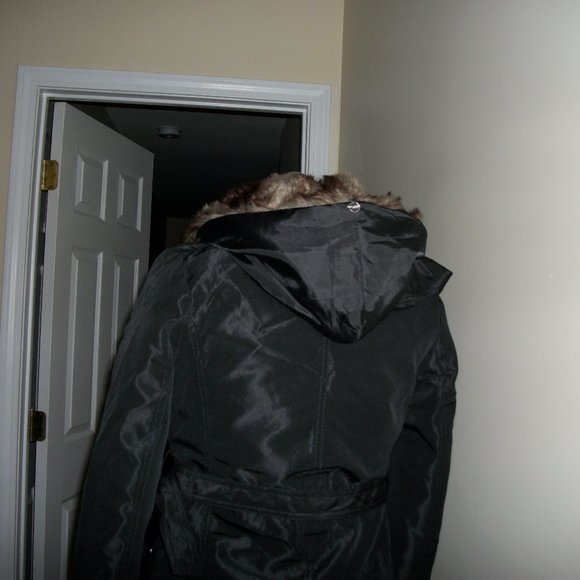 New without tag. x-small. black satiny coat. belt - Picture 4 of 4